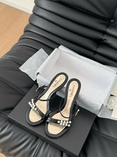 PEARL SANDAL IN BLACK AND GOLD LAMBSKIN 35 MM